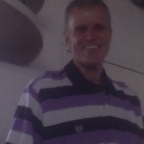 Profile picture of LOOKING4U